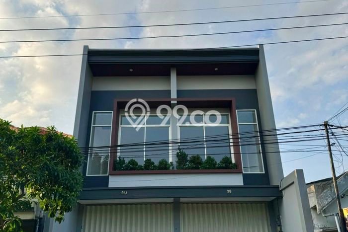 Ruko Bagus Dijual LB 104m2 Lokasi Strategis Surabaya Area Cocok untuk Bisnis Ruko Bagus Dijual LB 104m2 Lokasi Strategis Surabaya Area Cocok untuk Bisnis