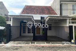 Hunian Nyaman Asri 2 KT Siap Pakai di Manyar Surabaya Hunian Nyaman Asri 2 KT Siap Pakai di Manyar Surabaya