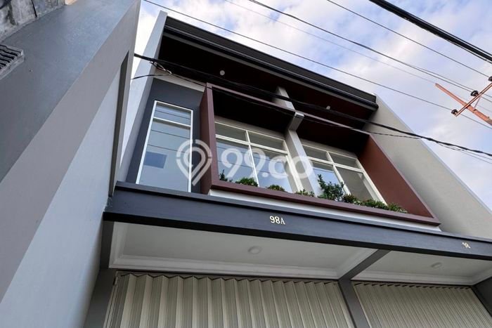 Ruko Bagus Dijual LB 104m2 Lokasi Strategis Surabaya Area Cocok untuk Bisnis Ruko Bagus Dijual LB 104m2 Lokasi Strategis Surabaya Area Cocok untuk Bisnis