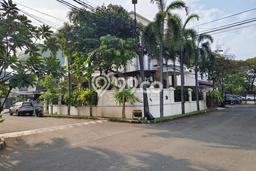 Rumah di Kelapa Gading, Dekat Tol, 4 KM, LT 329m2m² Bangunan 400m2m² Rumah di Kelapa Gading, Dekat Tol, 4 KM, LT 329m2m² Bangunan 400m2m²
