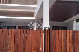 Dijual Rumah Luas Megah Dengan View Cantik di Pondok Kelapa, Jakarta Timur Dijual Rumah Luas Megah Dengan View Cantik di Pondok Kelapa, Jakarta Timur