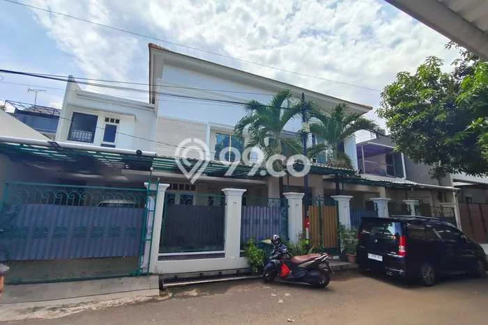 Rumah Elit LB 620m2 Siap Pakai Desain Elegan di Rawamangun, Jakarta Timur Rumah Elit LB 620m2 Siap Pakai Desain Elegan di Rawamangun, Jakarta Timur