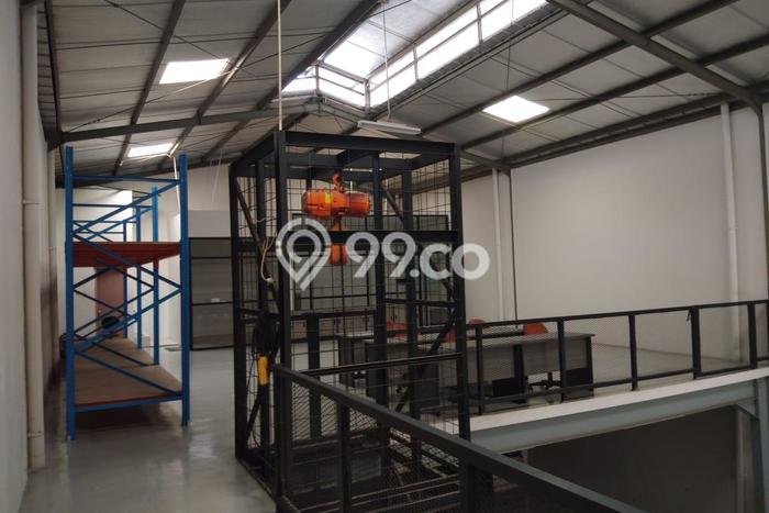 Gudang Area Premium di , Luas 320m2m², Disewakan, Area Niaga Gudang Area Premium di , Luas 320m2m², Disewakan, Area Niaga