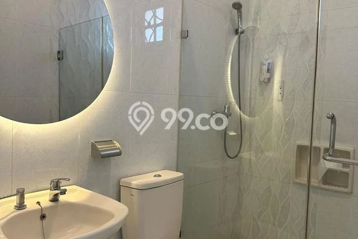 Siap Huni Hunian Elit 5 Kamar di Kelapa Gading Dekat ke Mana Pun Siap Huni Hunian Elit 5 Kamar di Kelapa Gading Dekat ke Mana Pun