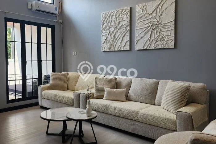 Rumah Luas Asri 3 KT Siap Pakai di Harapan Indah Bekasi Rumah Luas Asri 3 KT Siap Pakai di Harapan Indah Bekasi
