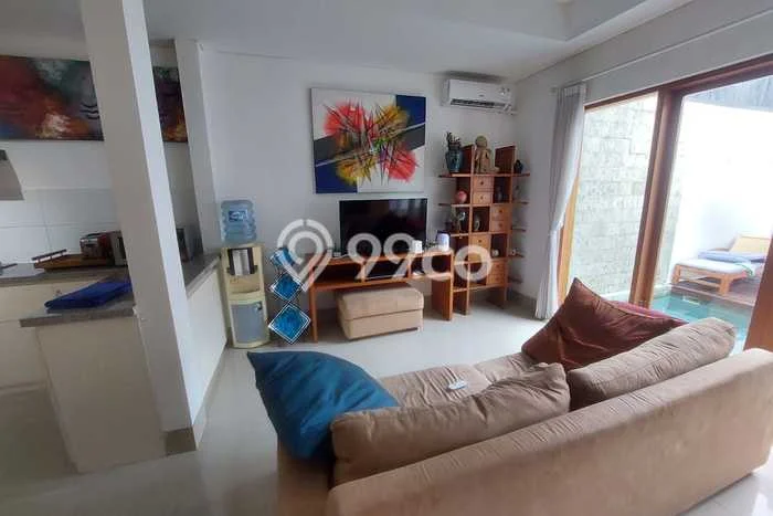 Disewakan Rumah Strategis di Kerobokan Kelod LT 200m2 / LB 180m2 Kondisi Bagus Disewakan Rumah Strategis di Kerobokan Kelod LT 200m2 / LB 180m2 Kondisi Bagus