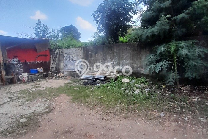 Tanah Kosong Dijual di Jakarta Selatan dengan Area 734m2 Tanah Kosong Dijual di Jakarta Selatan dengan Area 734m2