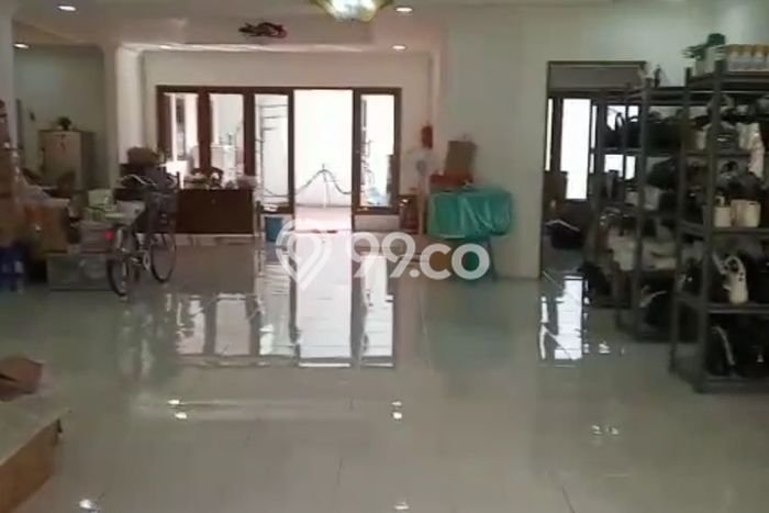 For Sale! Luxury House LT 300m2 Desain Modern di Muara Karang For Sale! Luxury House LT 300m2 Desain Modern di Muara Karang