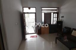 Jual Rumah Luas Elegan Dengan View Eksklusif di Muara Karang, Jakarta Utara Jual Rumah Luas Elegan Dengan View Eksklusif di Muara Karang, Jakarta Utara