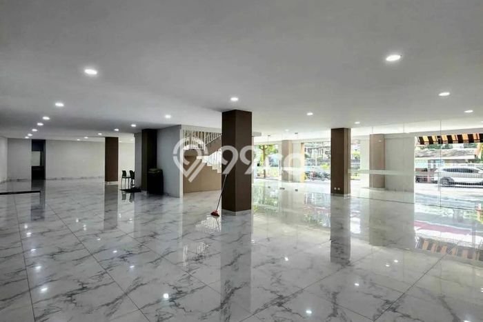 Kantor Bagus Dijual LB 1200m2 Lokasi Strategis Jakarta Timur Area Cocok untuk Berbisnis Kantor Bagus Dijual LB 1200m2 Lokasi Strategis Jakarta Timur Area Cocok untuk Berbisnis