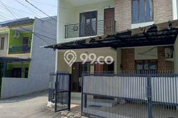 Rumah Modern Cantik 4 KT Bisa Langsung Pindah di Jagakarsa Rumah Modern Cantik 4 KT Bisa Langsung Pindah di Jagakarsa