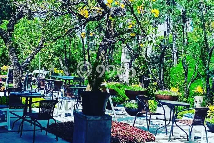 Hunian Mewah LB 800m2 Siap Huni Desain Elegan di Geger Kalong, Bandung Hunian Mewah LB 800m2 Siap Huni Desain Elegan di Geger Kalong, Bandung