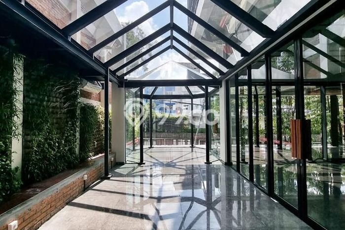 Kantor Area Niaga Kawasan Kebayoran Baru, Luas 2545m², Siap Operasi Kantor Area Niaga Kawasan Kebayoran Baru, Luas 2545m², Siap Operasi