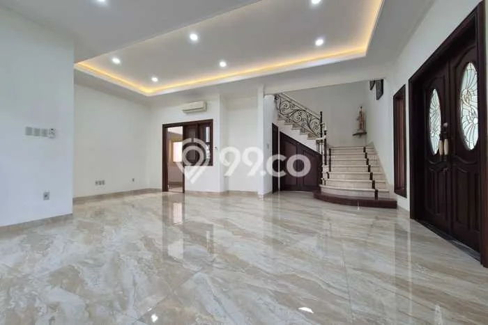Dijual Rumah Mewah Elegan Dengan View Eksklusif di Puri Indah, Jakarta Barat Dijual Rumah Mewah Elegan Dengan View Eksklusif di Puri Indah, Jakarta Barat