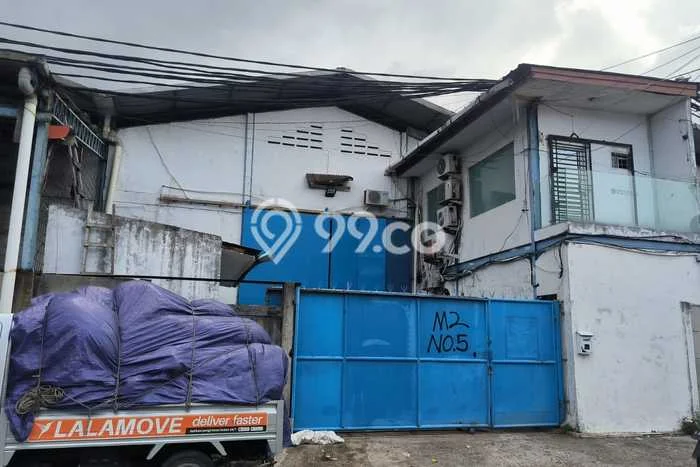 Unit Komersial Disewakan di Jakarta Barat Area Strategis Harga Kompetitif Unit Komersial Disewakan di Jakarta Barat Area Strategis Harga Kompetitif