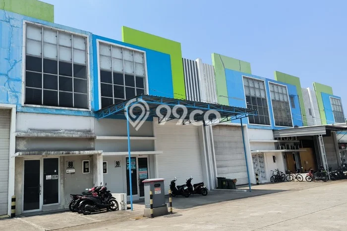 Unit Komersial Disewakan di Jakarta Barat Area Strategis Harga Kompetitif Unit Komersial Disewakan di Jakarta Barat Area Strategis Harga Kompetitif