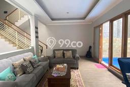 Ready to Use! Luxury House LT 172m2 Desain Elegan di Bintaro Ready to Use! Luxury House LT 172m2 Desain Elegan di Bintaro