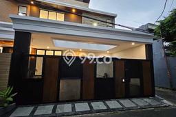 Hunian Mewah LB 360m2 Siap Huni Desain Elegan di Radio Dalam, Jakarta Selatan Hunian Mewah LB 360m2 Siap Huni Desain Elegan di Radio Dalam, Jakarta Selatan