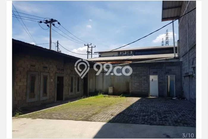 Disewakan Gudang di Kawasan Ramai Kopo Luas 500m2 Disewakan Gudang di Kawasan Ramai Kopo Luas 500m2