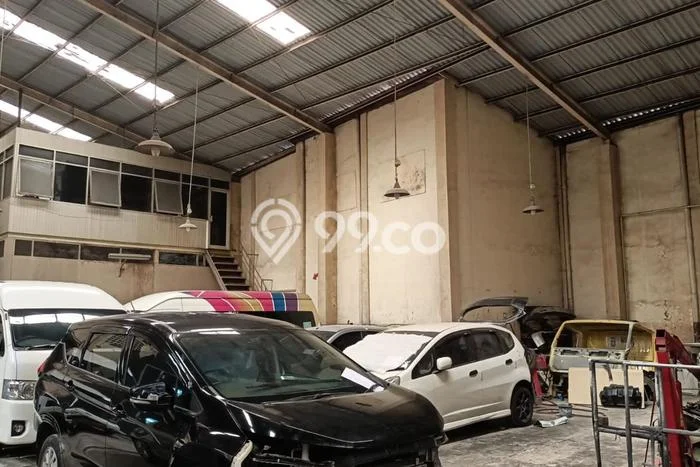 Unit Komersial Dijual di Regol Bandung Luas Bangunan 2200m2 Unit Komersial Dijual di Regol Bandung Luas Bangunan 2200m2