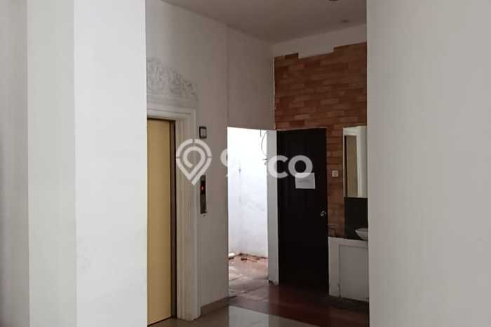 Disewakan Ruko di Pusat Kota Jakarta Selatan Ramai Strategis Disewakan Ruko di Pusat Kota Jakarta Selatan Ramai Strategis