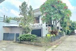 Rumah Luxury Modern Tanpa Renovasi di Lebak Bulus Jakarta Selatan Rumah Luxury Modern Tanpa Renovasi di Lebak Bulus Jakarta Selatan