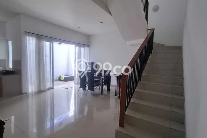 Rumah sewa siap pakai 4 KT di Setiabudi, Bandung Rumah sewa siap pakai 4 KT di Setiabudi, Bandung