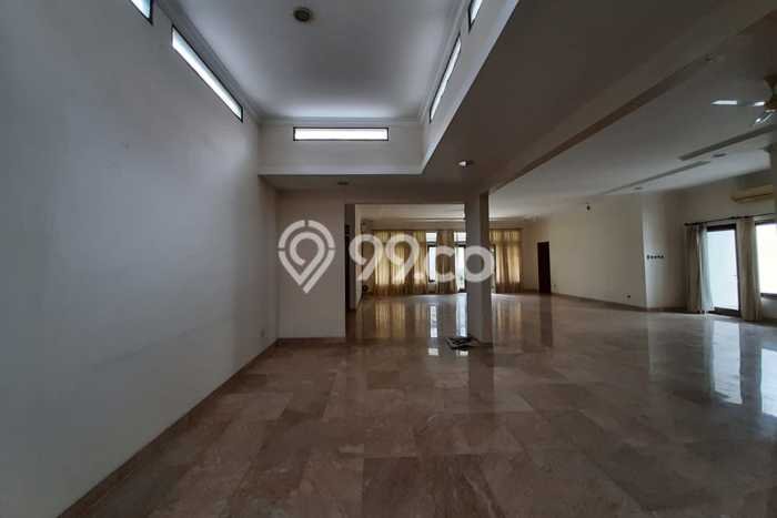 Rumah Elit Modern Tanpa Renovasi di Pondok Indah Jakarta Selatan Rumah Elit Modern Tanpa Renovasi di Pondok Indah Jakarta Selatan