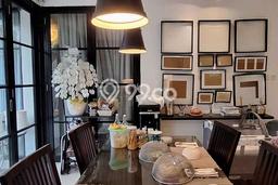 Hunian Mewah LB 250m2 Siap Huni Desain Elegan di Bintaro, Tangerang Selatan Hunian Mewah LB 250m2 Siap Huni Desain Elegan di Bintaro, Tangerang Selatan