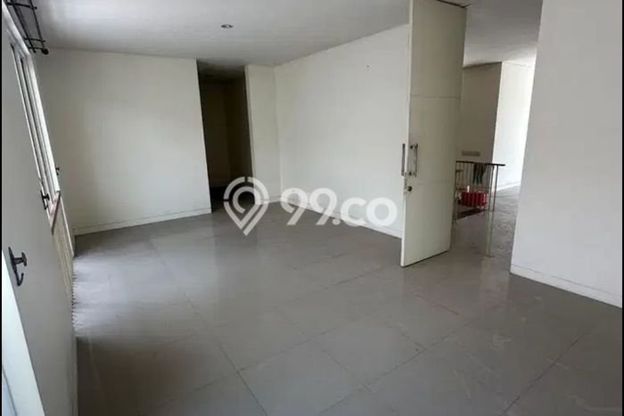 Hunian Mewah Dijual LT 180m2 di Sidoarjo, Sidoarjo Hunian Mewah Dijual LT 180m2 di Sidoarjo, Sidoarjo