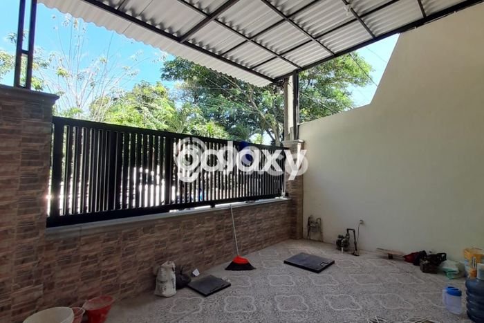 Dijual Rumah 5 Kamar Lokasi Ideal Bagus dan Strategis di Rungkut Dijual Rumah 5 Kamar Lokasi Ideal Bagus dan Strategis di Rungkut