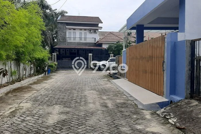 Rumah Modern 2 Kamar LT 220m2 di Arifin Ahmad Rumah Modern 2 Kamar LT 220m2 di Arifin Ahmad