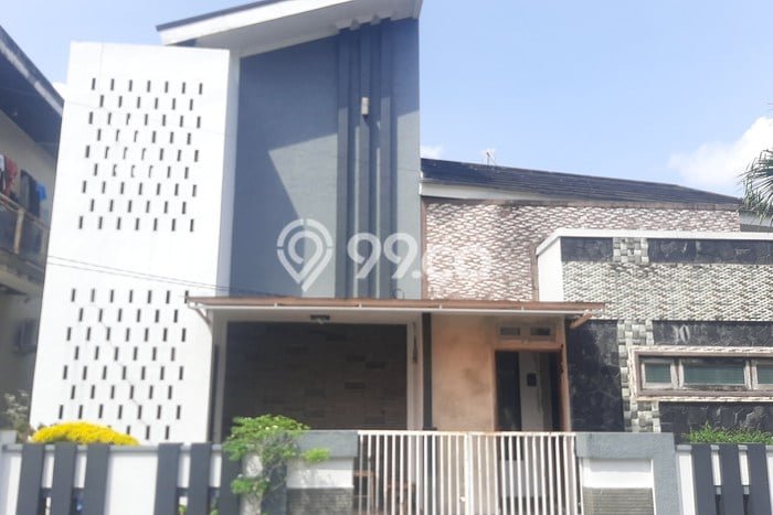 Kost Dijual Lokasi Marpoyan Damai, Pekanbaru, Spesifikasi 0 Kamar Tidur dan Luas 300m2 Kost Dijual Lokasi Marpoyan Damai, Pekanbaru, Spesifikasi 0 Kamar Tidur dan Luas 300m2