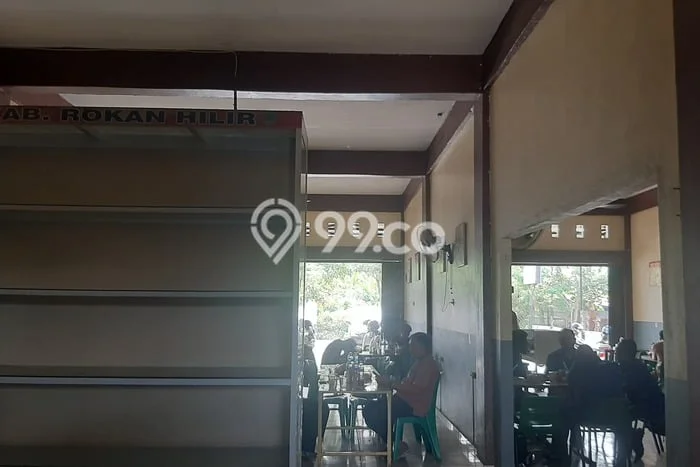 Ruko Dijual di Pekanbaru LT 195m2 & LB 200m2 Lokasi Terbaik! Ruko Dijual di Pekanbaru LT 195m2 & LB 200m2 Lokasi Terbaik!