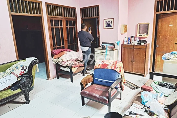 For Sale Rumah Mewah Exclusive di Pancoran Mas, Depok For Sale Rumah Mewah Exclusive di Pancoran Mas, Depok