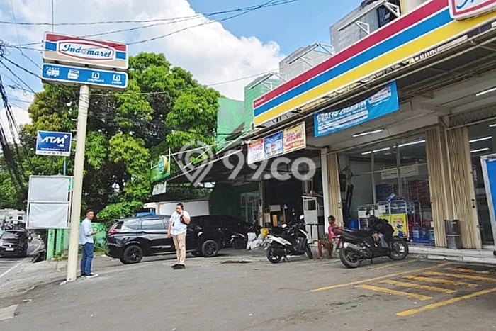 Komersial Bagus Dijual LB 100m2 Lokasi Strategis Jakarta Selatan Area Cocok untuk Berbisnis Komersial Bagus Dijual LB 100m2 Lokasi Strategis Jakarta Selatan Area Cocok untuk Berbisnis