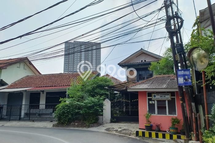 Rumah Luxury Modern Tanpa Renovasi di Pejaten Jakarta Selatan Rumah Luxury Modern Tanpa Renovasi di Pejaten Jakarta Selatan