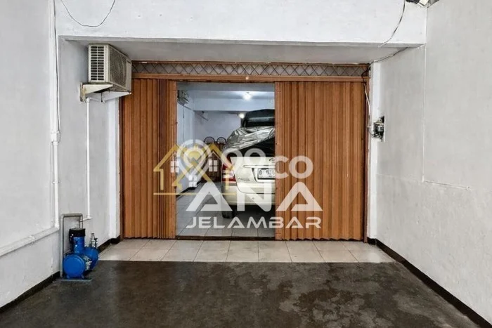 Sewa Rumah Harga Terjangkau di Jelambar Jakarta Barat Punya 3 Kamar Tidur Sewa Rumah Harga Terjangkau di Jelambar Jakarta Barat Punya 3 Kamar Tidur