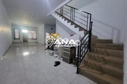 Disewakan! Rumah 2 Kamar Tidur &
6 Kamar Mandi di Jelambar, Jakarta Barat Disewakan! Rumah 2 Kamar Tidur &
6 Kamar Mandi di Jelambar, Jakarta Barat
