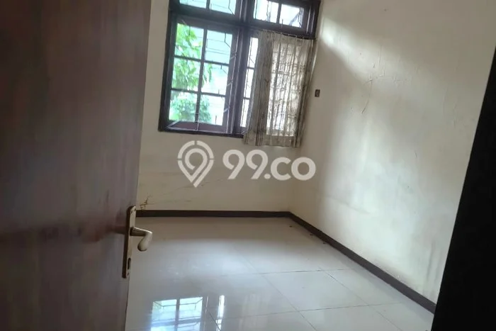 Rumah sewa siap huni 4 Kamar Tidur di Jelambar, Jakarta Barat Rumah sewa siap huni 4 Kamar Tidur di Jelambar, Jakarta Barat