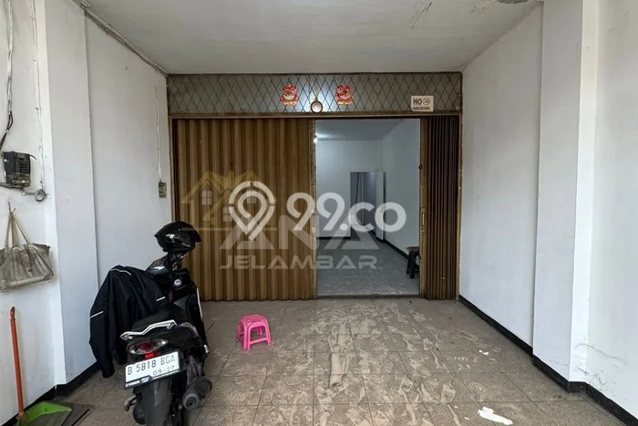 Rumah Sewa Jakarta Barat LT 60m2 LB 183m2 Kawasan Jelambar Rumah Sewa Jakarta Barat LT 60m2 LB 183m2 Kawasan Jelambar