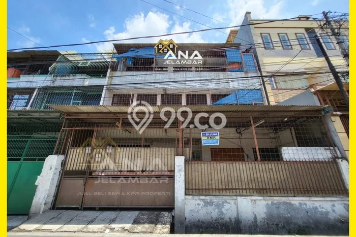 Gudang Dijual di Jakarta Barat LT 203m2 & LB 355m2 Lokasi Terbaik! Gudang Dijual di Jakarta Barat LT 203m2 & LB 355m2 Lokasi Terbaik!
