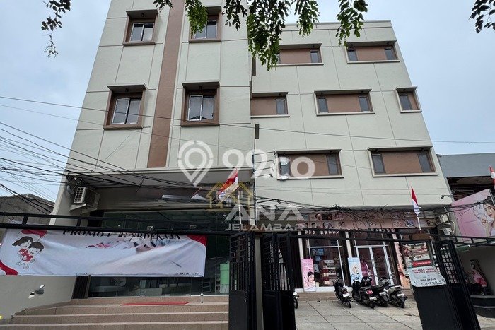 Kost untuk Dijual di Teluk Gong Punya 42 Kamar Kost untuk Dijual di Teluk Gong Punya 42 Kamar