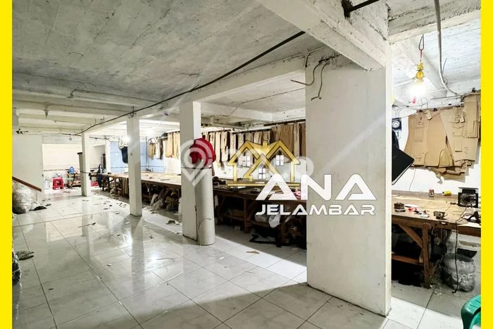 Gudang Dijual di Jakarta Barat LT 127m2 & LB 188m2 Lokasi Terbaik! Gudang Dijual di Jakarta Barat LT 127m2 & LB 188m2 Lokasi Terbaik!