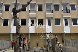 Ruko Dijual di Prime Area Jakarta Barat Luas 267m2 Ruko Dijual di Prime Area Jakarta Barat Luas 267m2