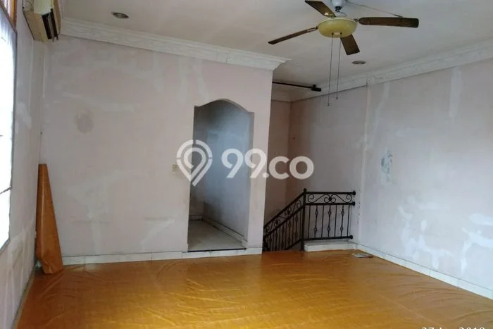 Ready to Use! Luxury House LT 165m2 Desain Elegan di Duta Garden Ready to Use! Luxury House LT 165m2 Desain Elegan di Duta Garden