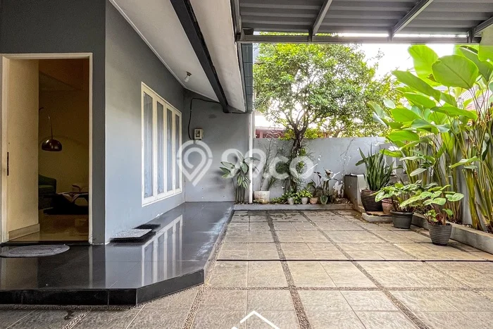Rumah Elit Modern Siap Huni di Pondok Indah Jakarta Selatan Rumah Elit Modern Siap Huni di Pondok Indah Jakarta Selatan