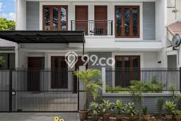 Rumah Elit Modern Tanpa Renovasi di Pondok Indah Jakarta Selatan Rumah Elit Modern Tanpa Renovasi di Pondok Indah Jakarta Selatan