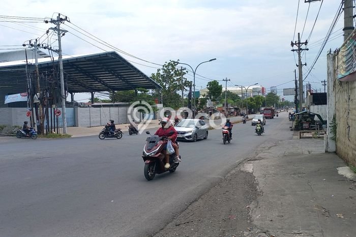 Untuk Dijual! Gudang di Plamongan Semarang LT 3468m2 / LB 2800m2 Kawasan Strategis Untuk Dijual! Gudang di Plamongan Semarang LT 3468m2 / LB 2800m2 Kawasan Strategis
