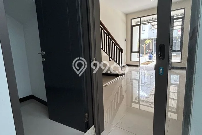 Rumah sewa siap huni 2 KT di Taman Kopo Indah, Bandung Rumah sewa siap huni 2 KT di Taman Kopo Indah, Bandung